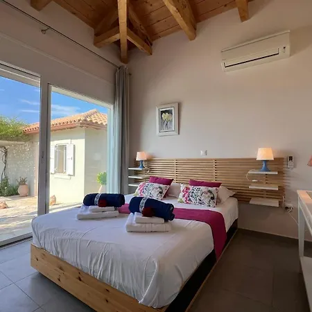 Zorba Plus Its Pavilion Infinity Pool Beautiful Sea View Holiday home Sivota (Lefkada)